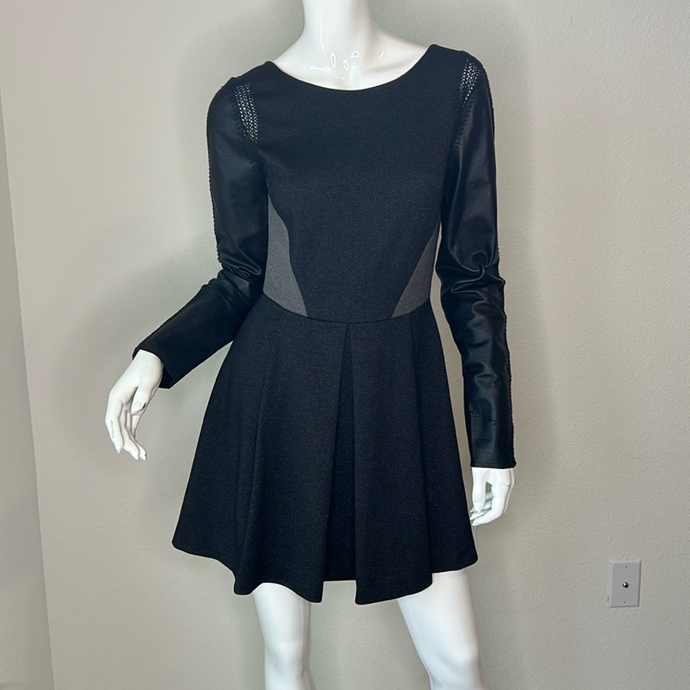 Stella & Jamie, black/grey leather ,knit crochet sleeves whimisigoth dress. Med